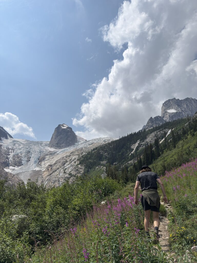 Bugaboos Provincial Park - Conrad Kain Hut / Applebee Dome img 7612