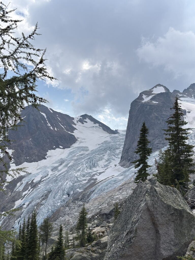 Bugaboos Provincial Park - Conrad Kain Hut / Applebee Dome img 7649